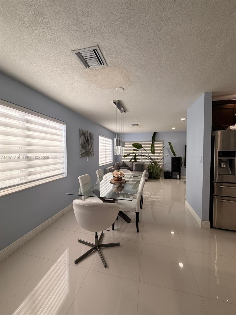 MITCHELL LAKE ESTS 1ST AD - Residential Lease