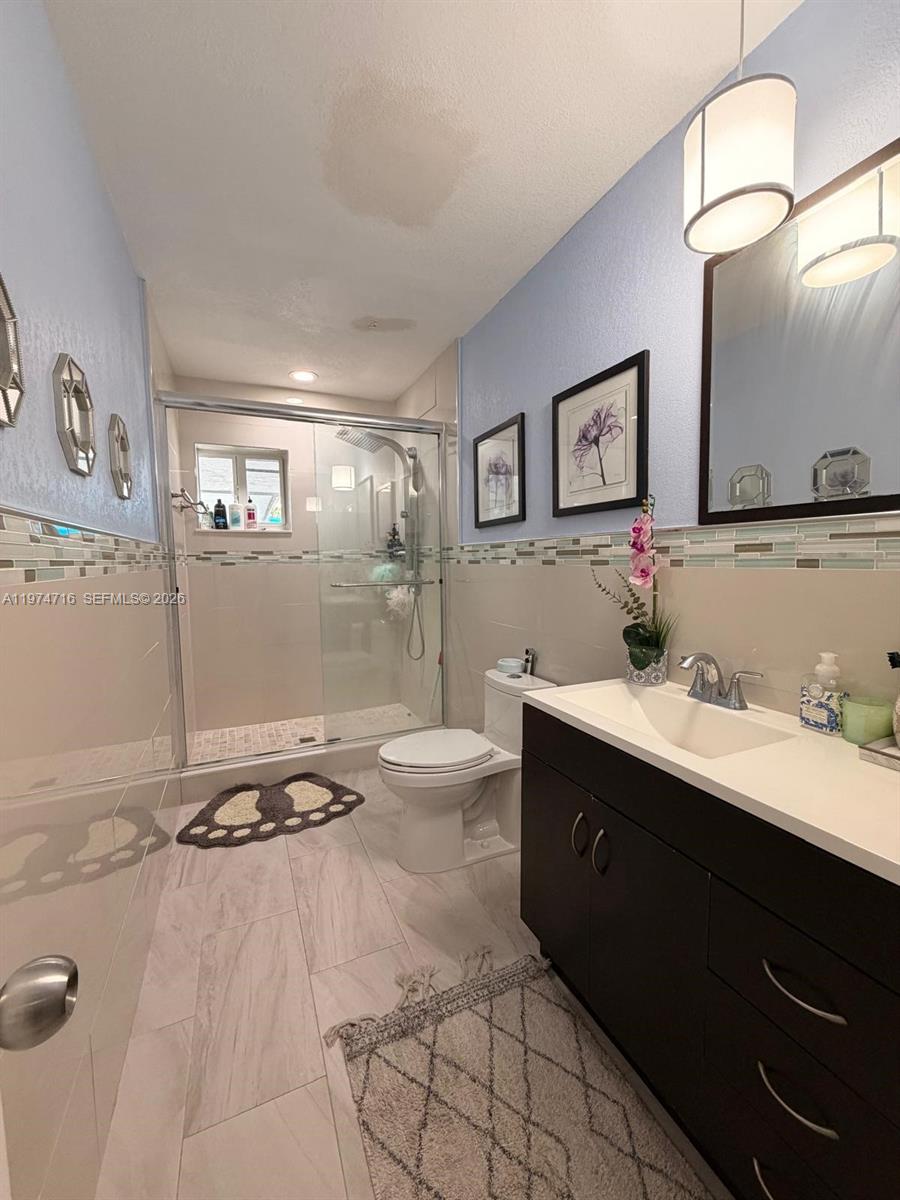 MITCHELL LAKE ESTS 1ST AD - Residential Lease