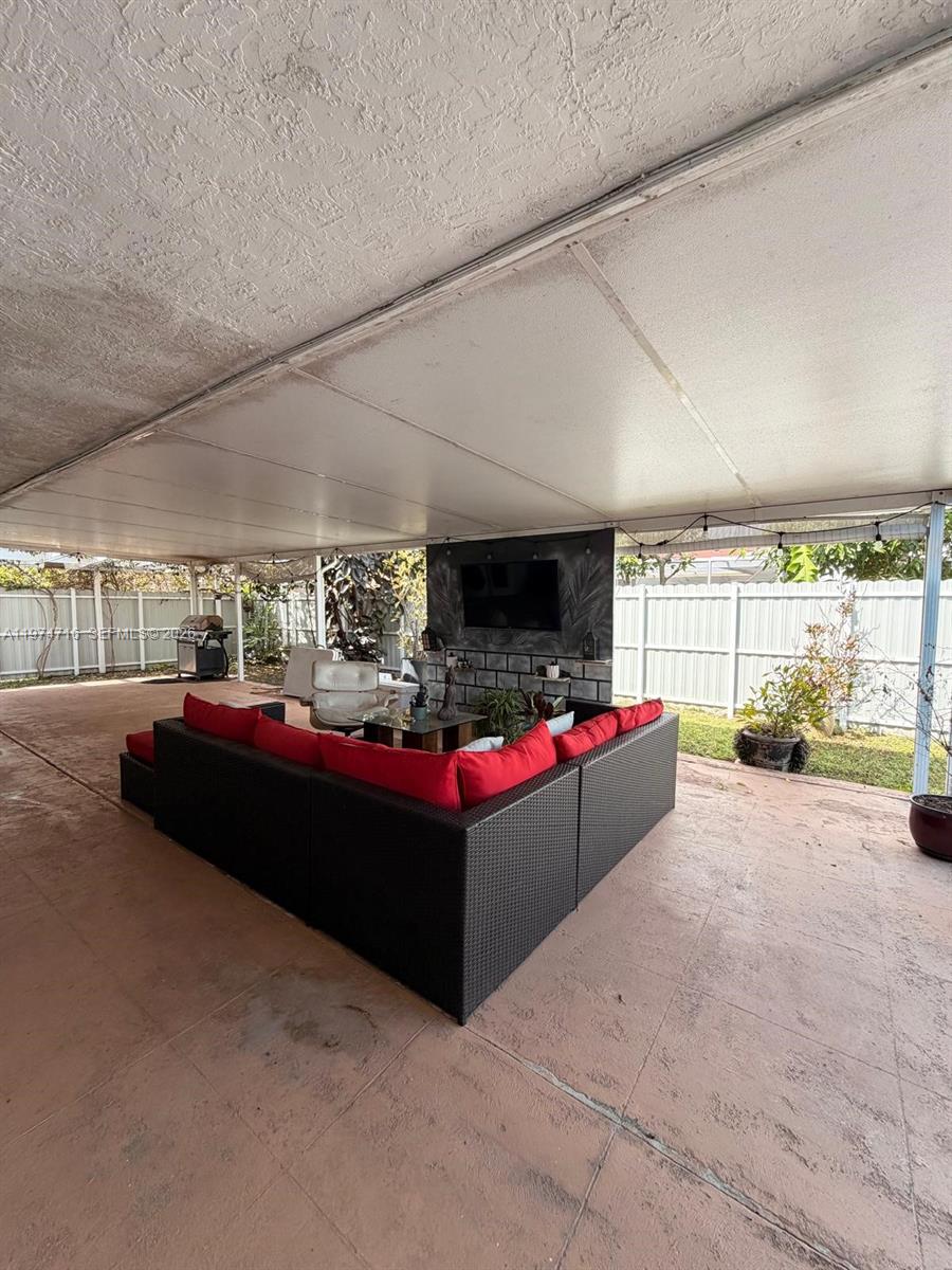 MITCHELL LAKE ESTS 1ST AD - Residential Lease