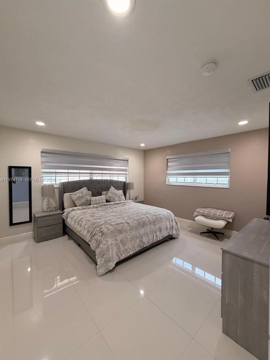 MITCHELL LAKE ESTS 1ST AD - Residential Lease