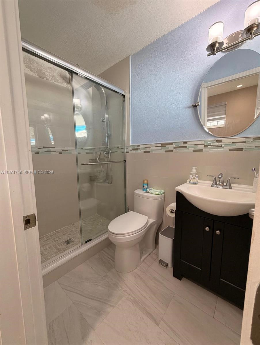 MITCHELL LAKE ESTS 1ST AD - Residential Lease