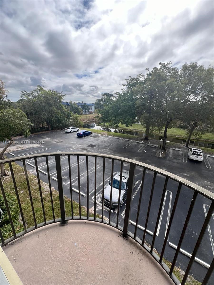 2701 Riverside Dr 308-B