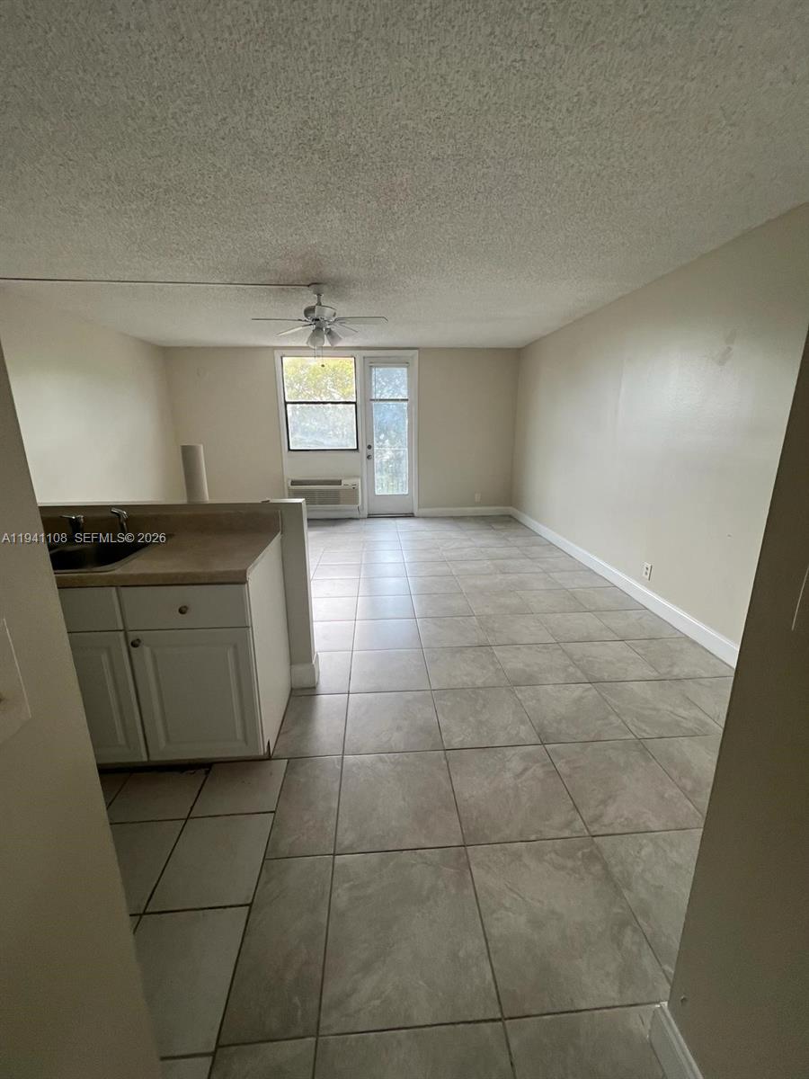 2701 Riverside Dr 308-B