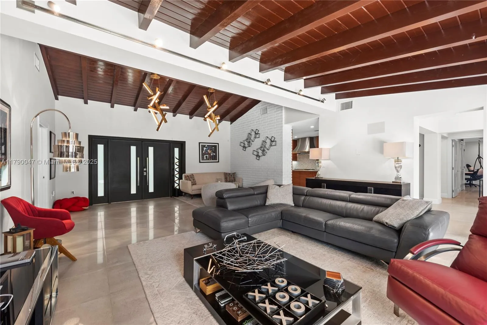 Coral Gables, Florida 33146, United States, 3 Bedrooms Bedrooms, ,3 BathroomsBathrooms,Residential,Pending,115316