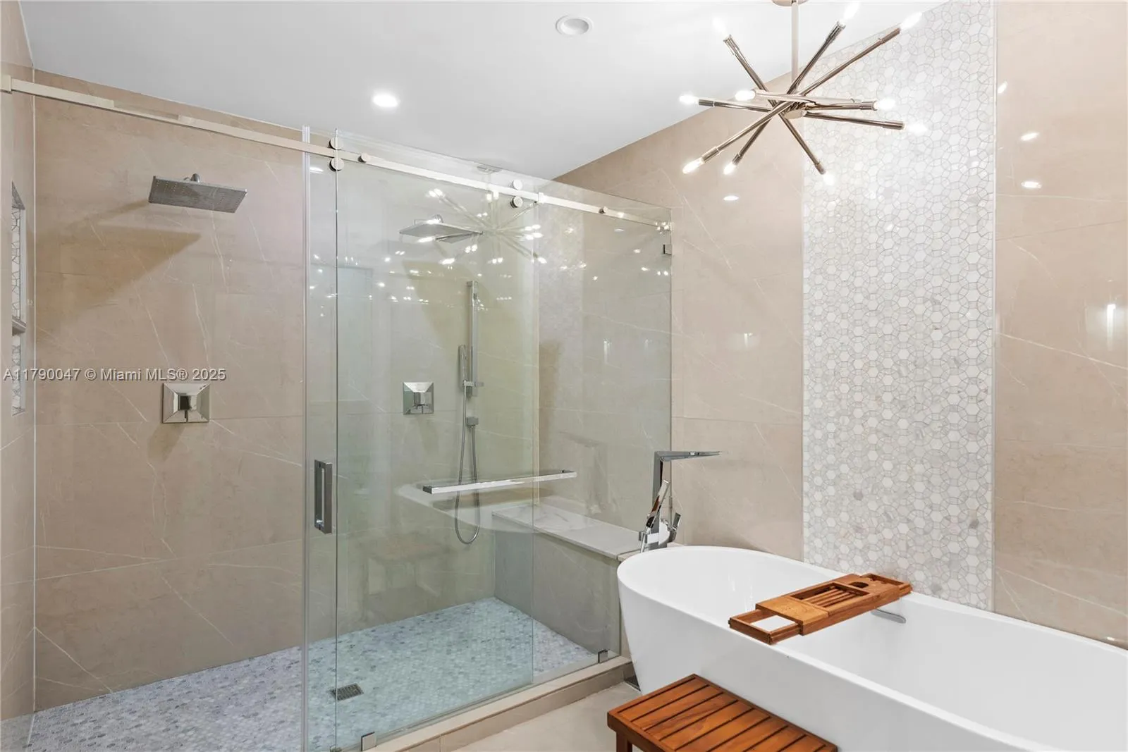 Coral Gables, Florida 33146, United States, 3 Bedrooms Bedrooms, ,3 BathroomsBathrooms,Residential,Pending,115316