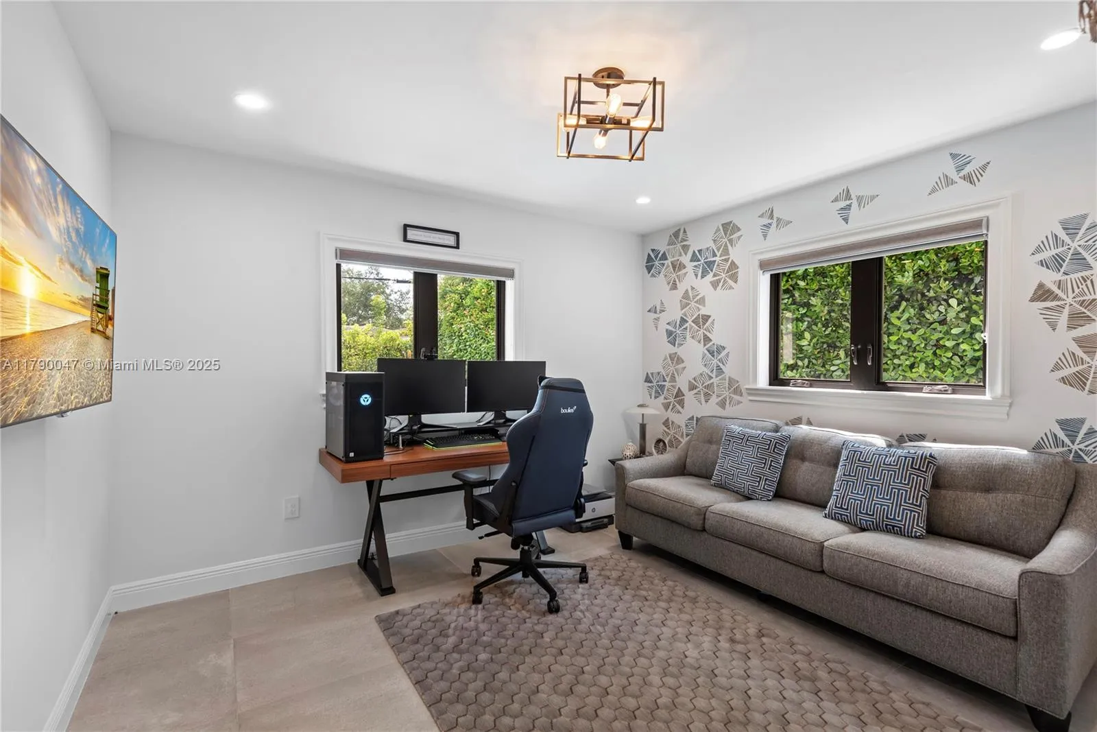 Coral Gables, Florida 33146, United States, 3 Bedrooms Bedrooms, ,3 BathroomsBathrooms,Residential,Pending,115316