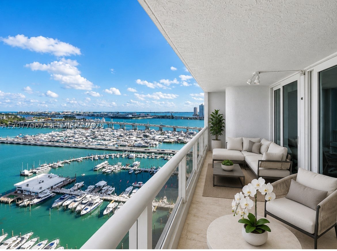 1717 N Bayshore Dr A-2434