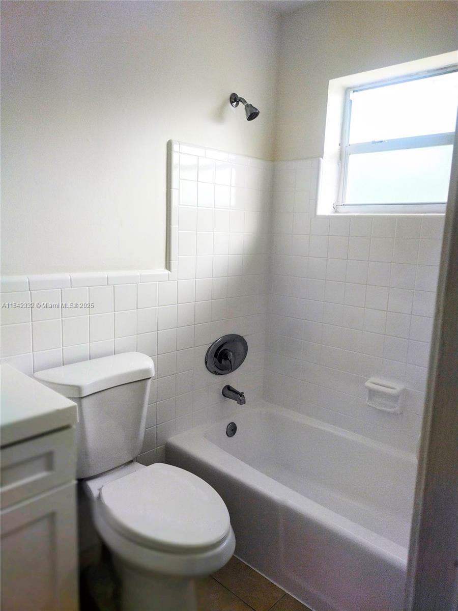 EVERGLADE LAND SALES CO - Residential Income