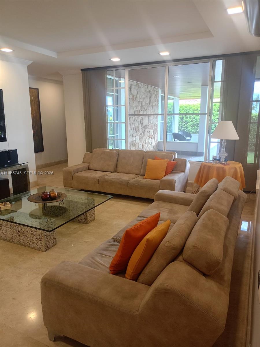 Reserva Del Higueron - Residential