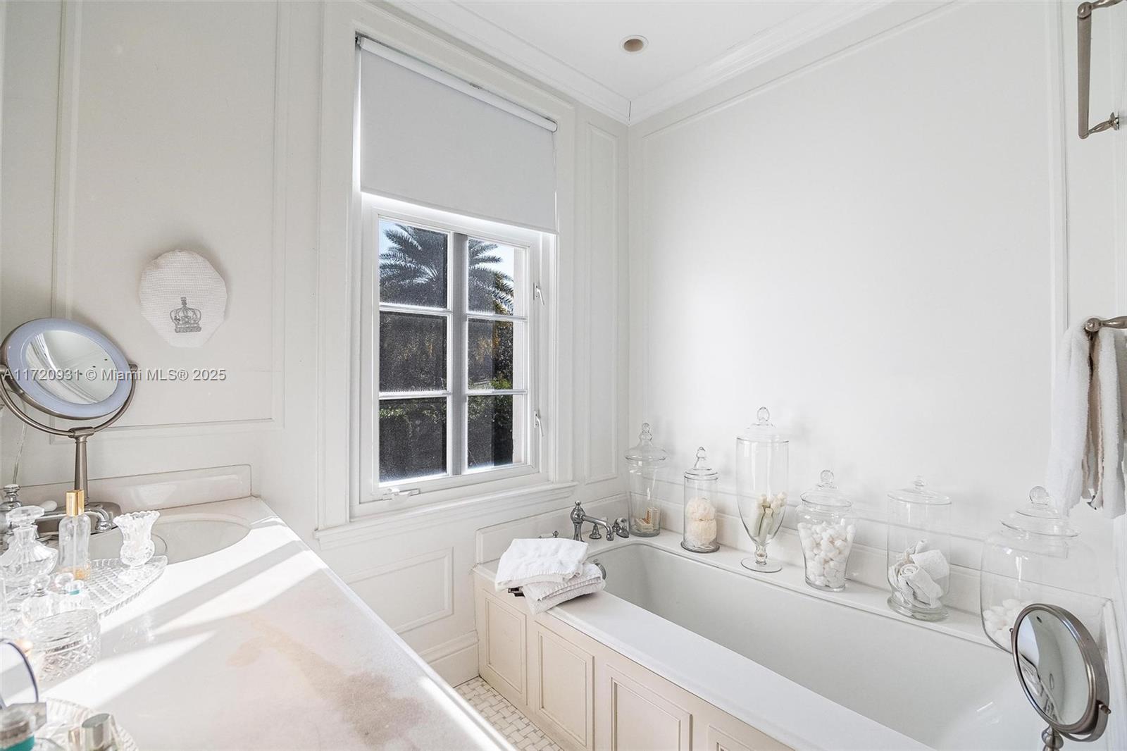 CORAL GABLES RIVIERA SEC - Residential