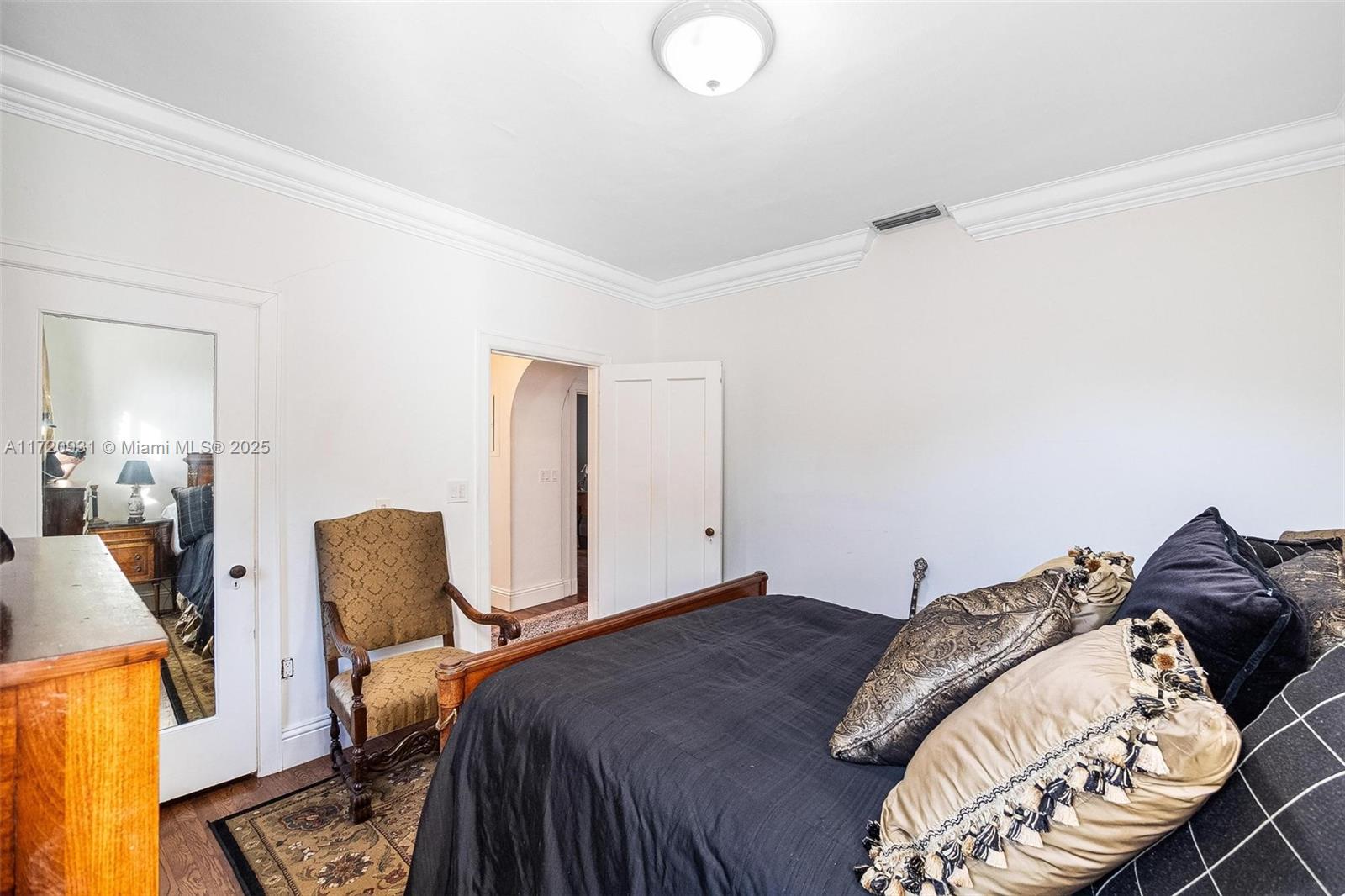 CORAL GABLES RIVIERA SEC - Residential