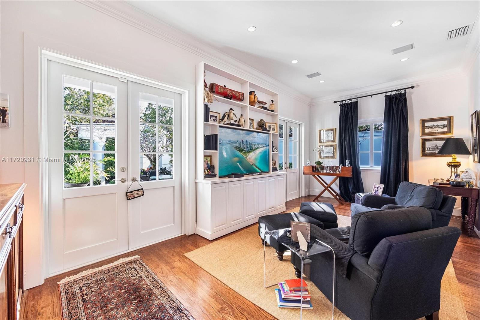 CORAL GABLES RIVIERA SEC - Residential