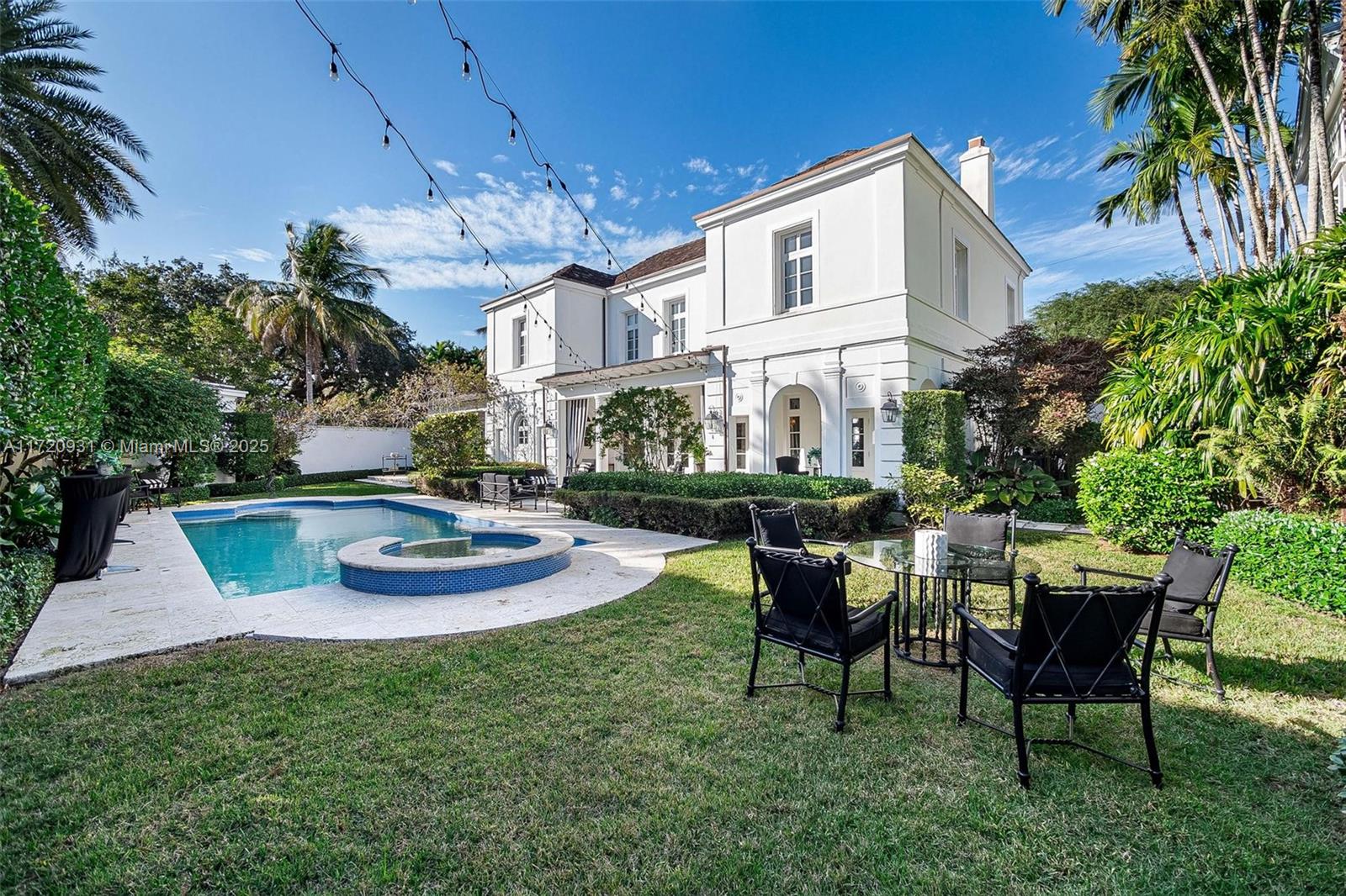 CORAL GABLES RIVIERA SEC - Residential