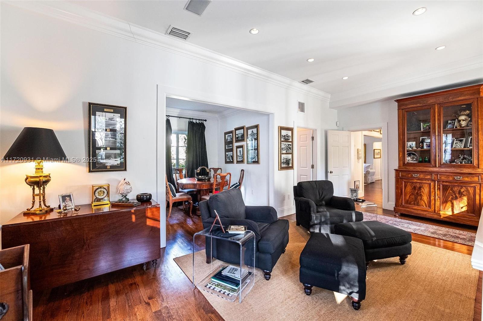 CORAL GABLES RIVIERA SEC - Residential