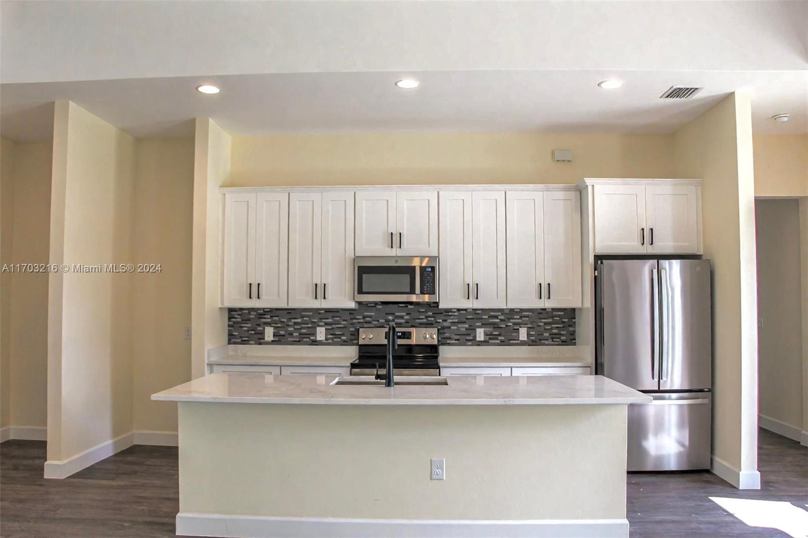 PORT MALABAR - Residential Lease