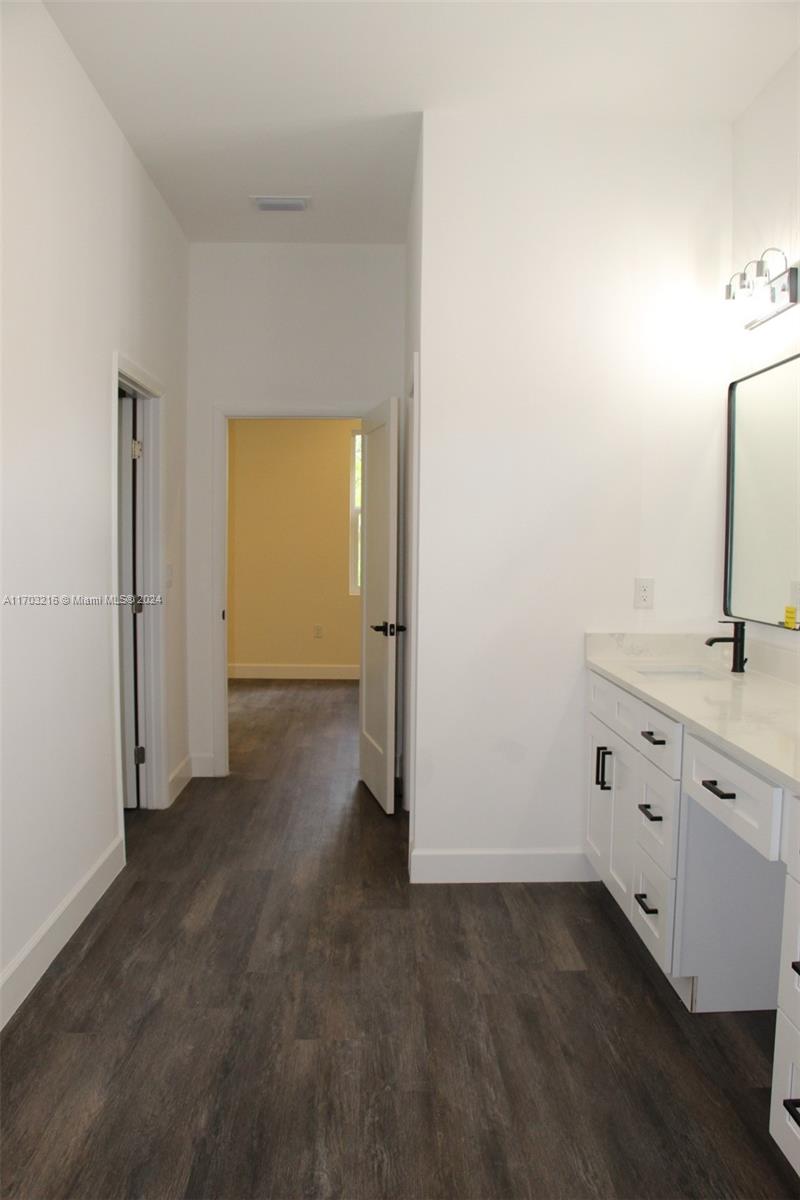 PORT MALABAR - Residential Lease