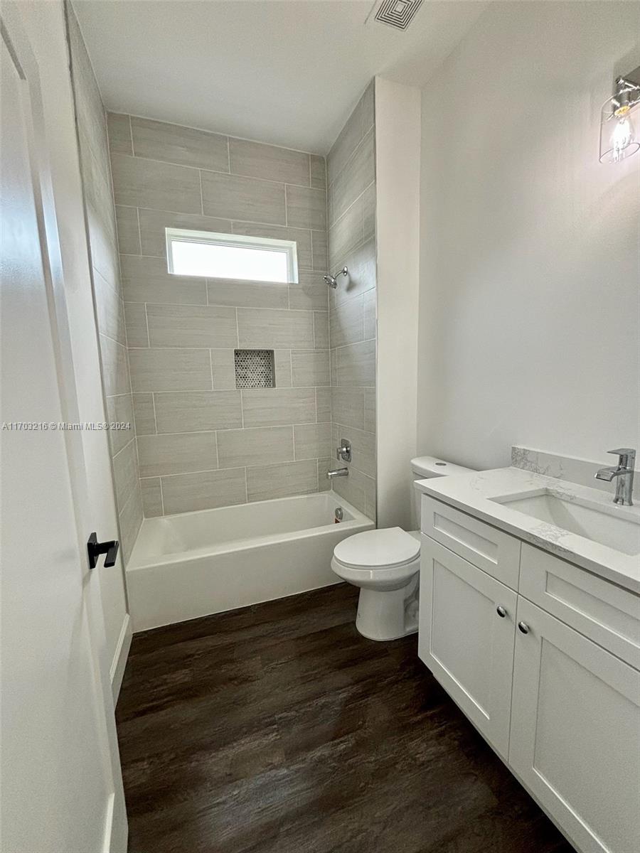 PORT MALABAR - Residential Lease