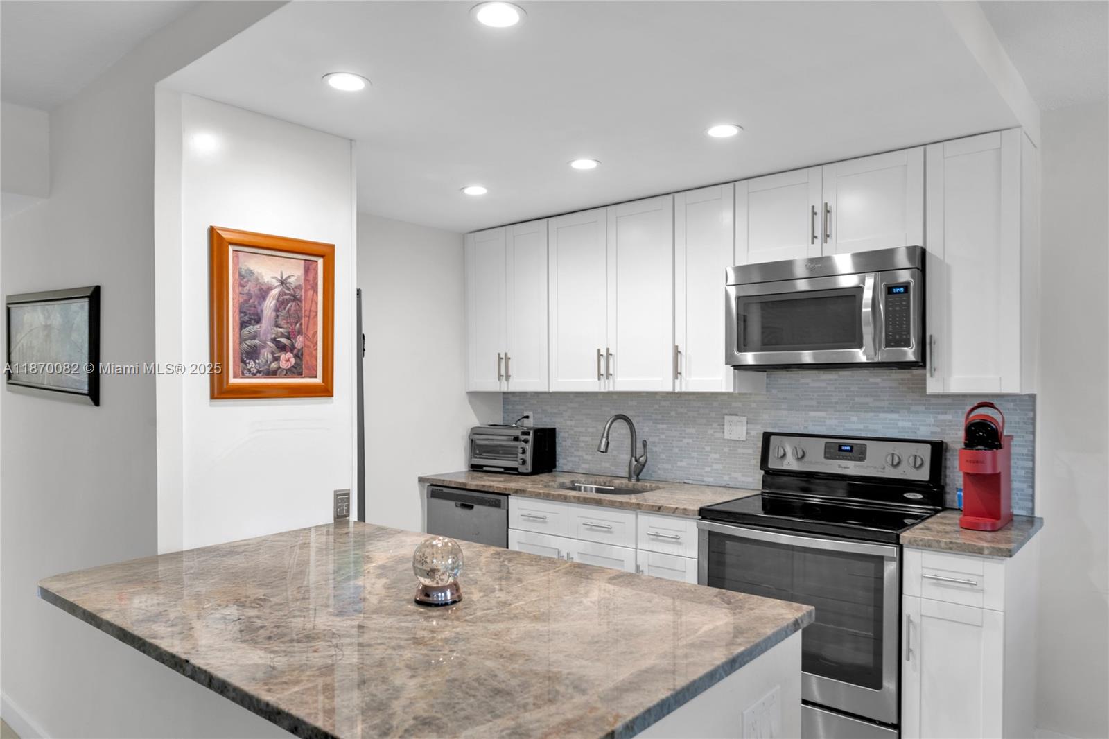 NEWPORT N CONDO - Residential