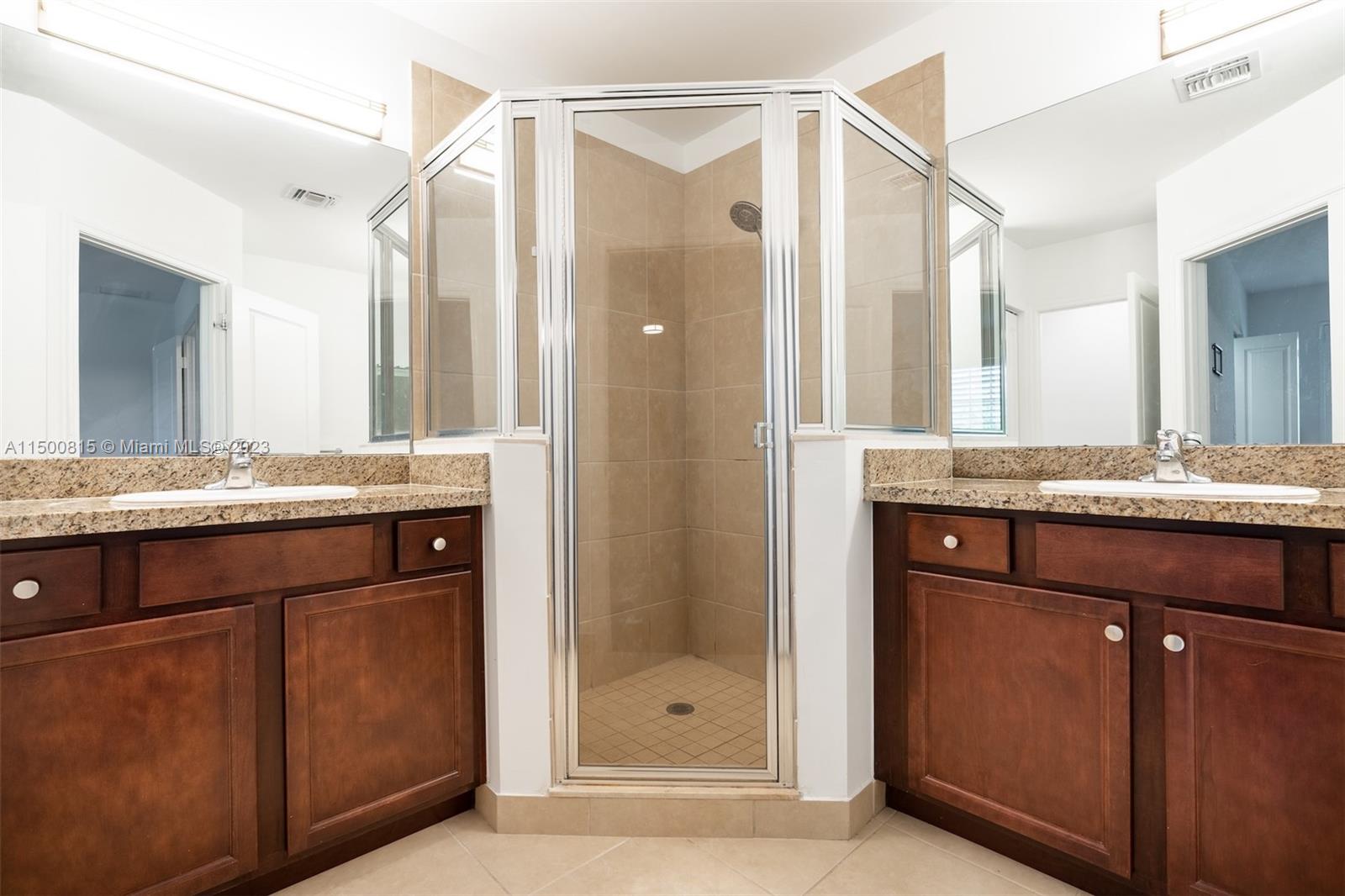 SADDLE BRIDGE - Residential