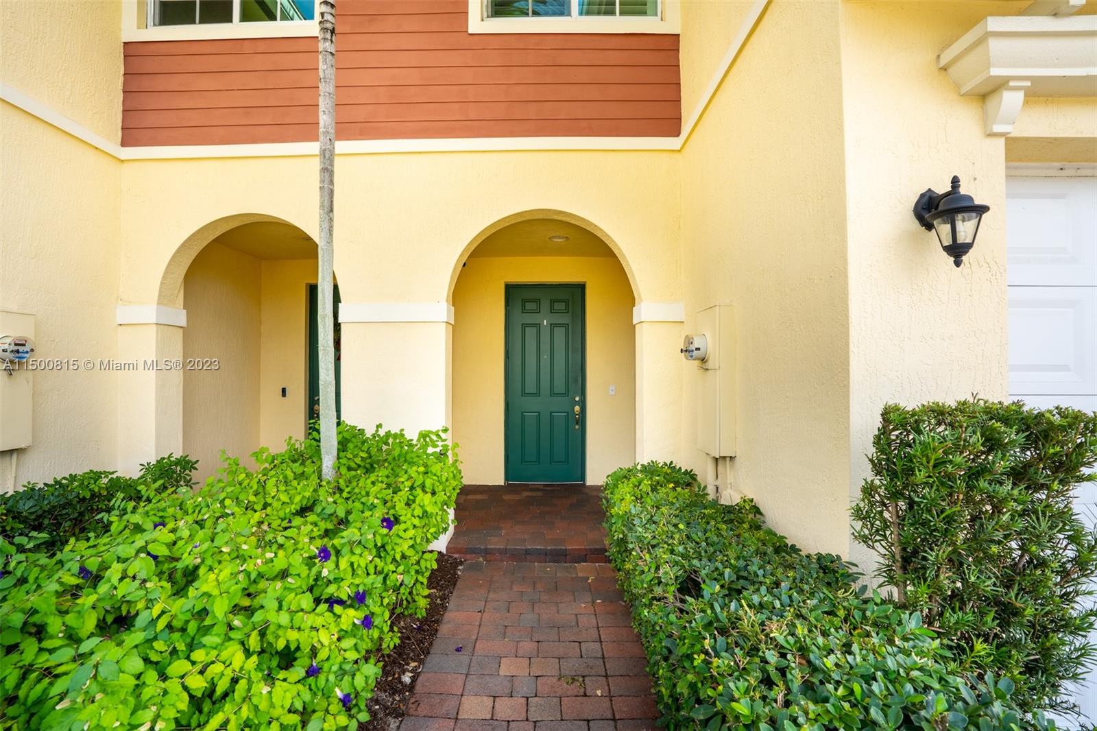 SADDLE BRIDGE - Residential