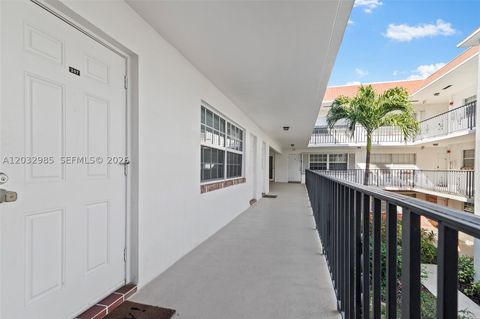 Tiny photo for 2424 NE 9th St #207, Fort Lauderdale, FL 33304 (MLS # A12032985)