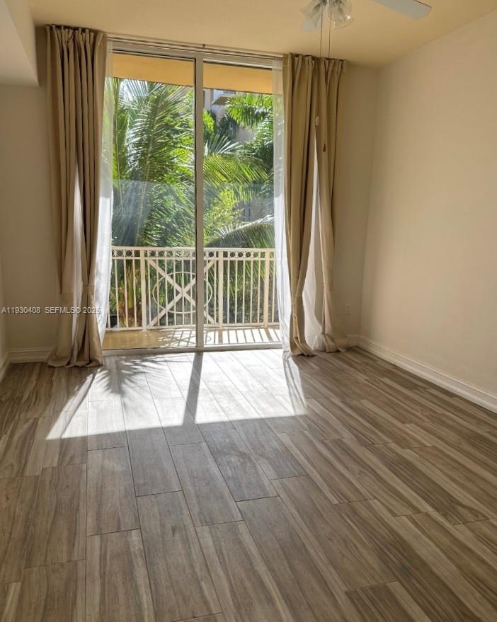 ALAQUA CONDO - Residential