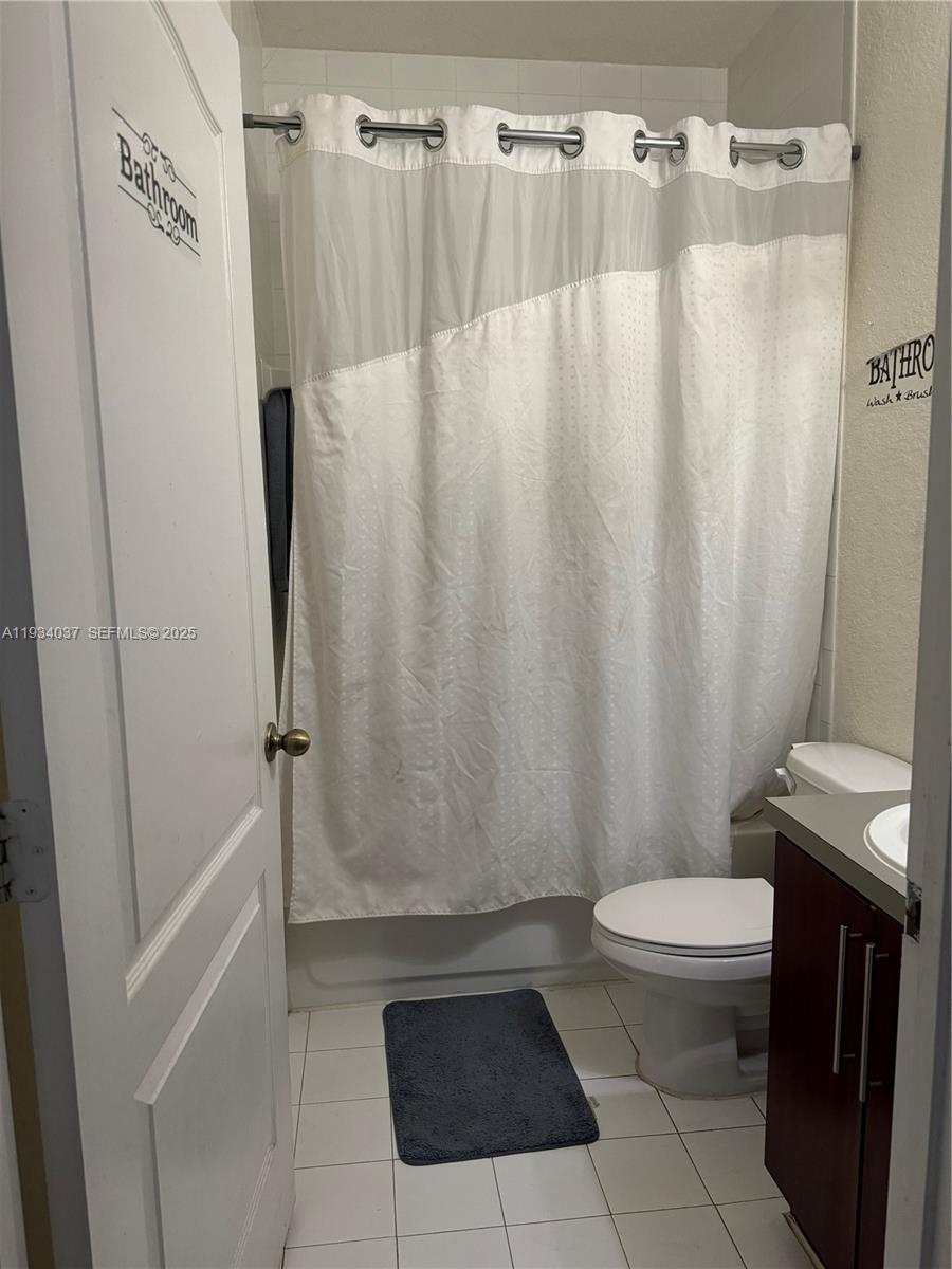 TOWNS AT SEASCAPE - Residential