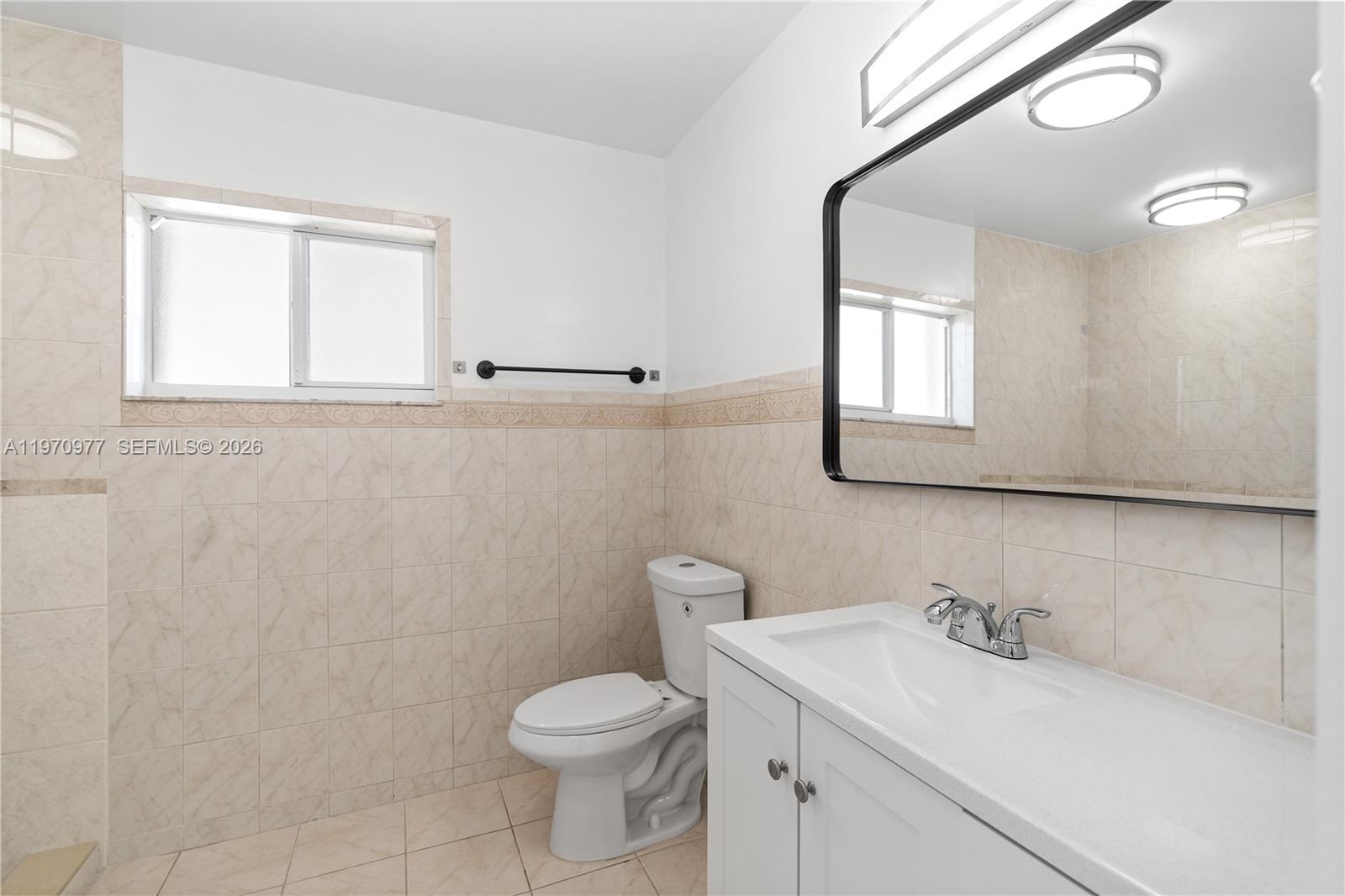 ROYALE GREEN SEC 3 - Residential