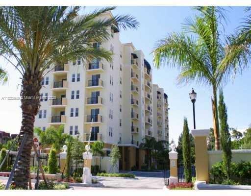 THE GRANDE CONDO - Residential