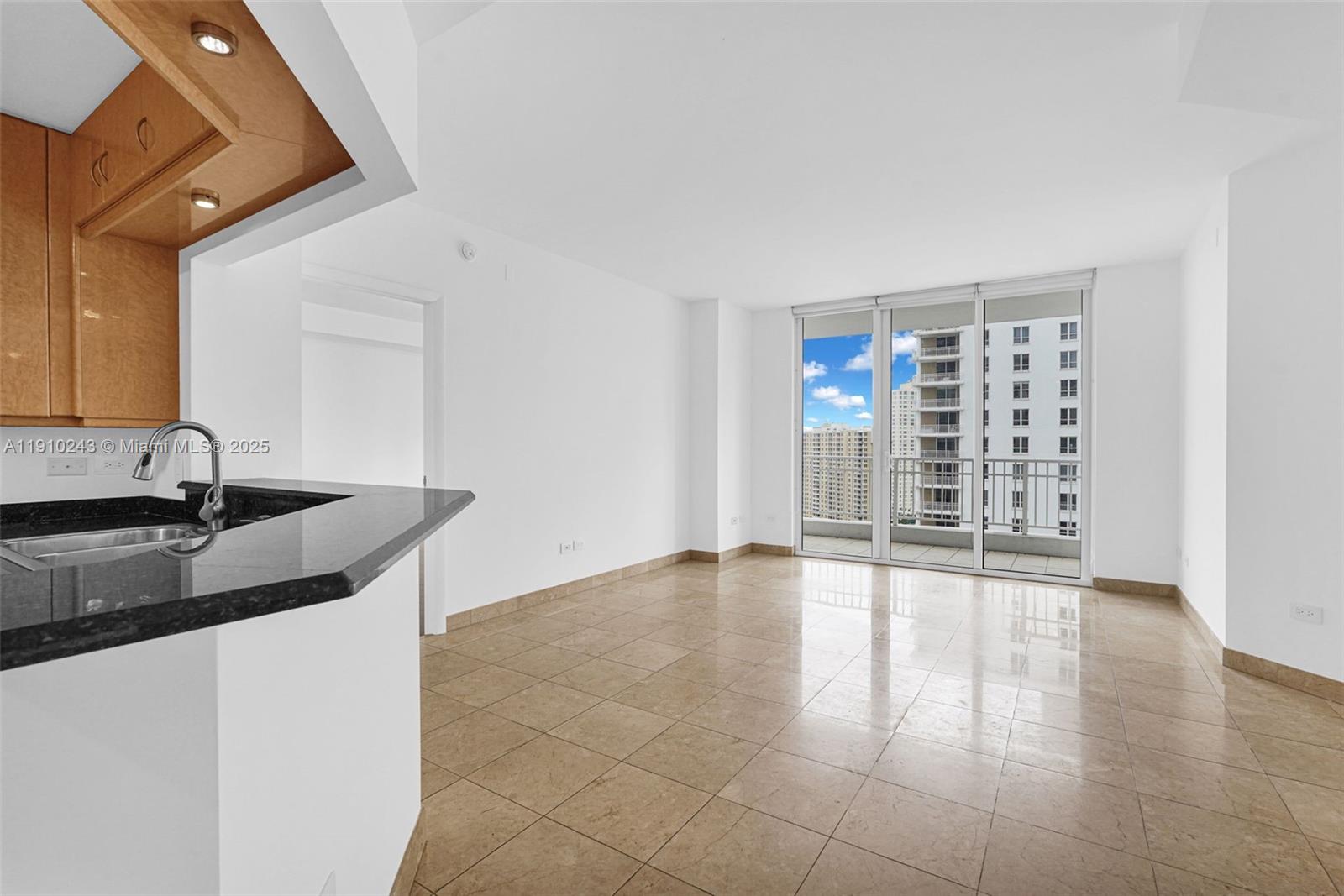 COURTS BRICKELL KEY CONDO - Residential Lease