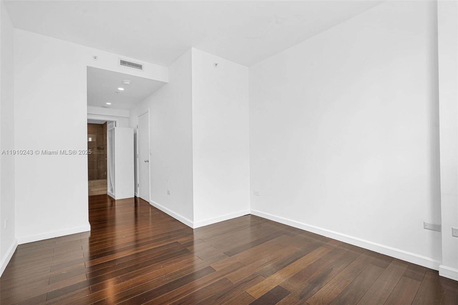 COURTS BRICKELL KEY CONDO - Residential Lease