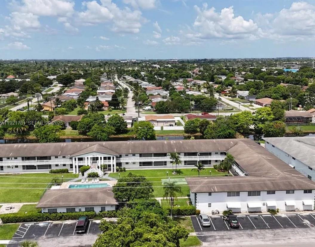 EDGEWOOD GREENS CONDO - Residential