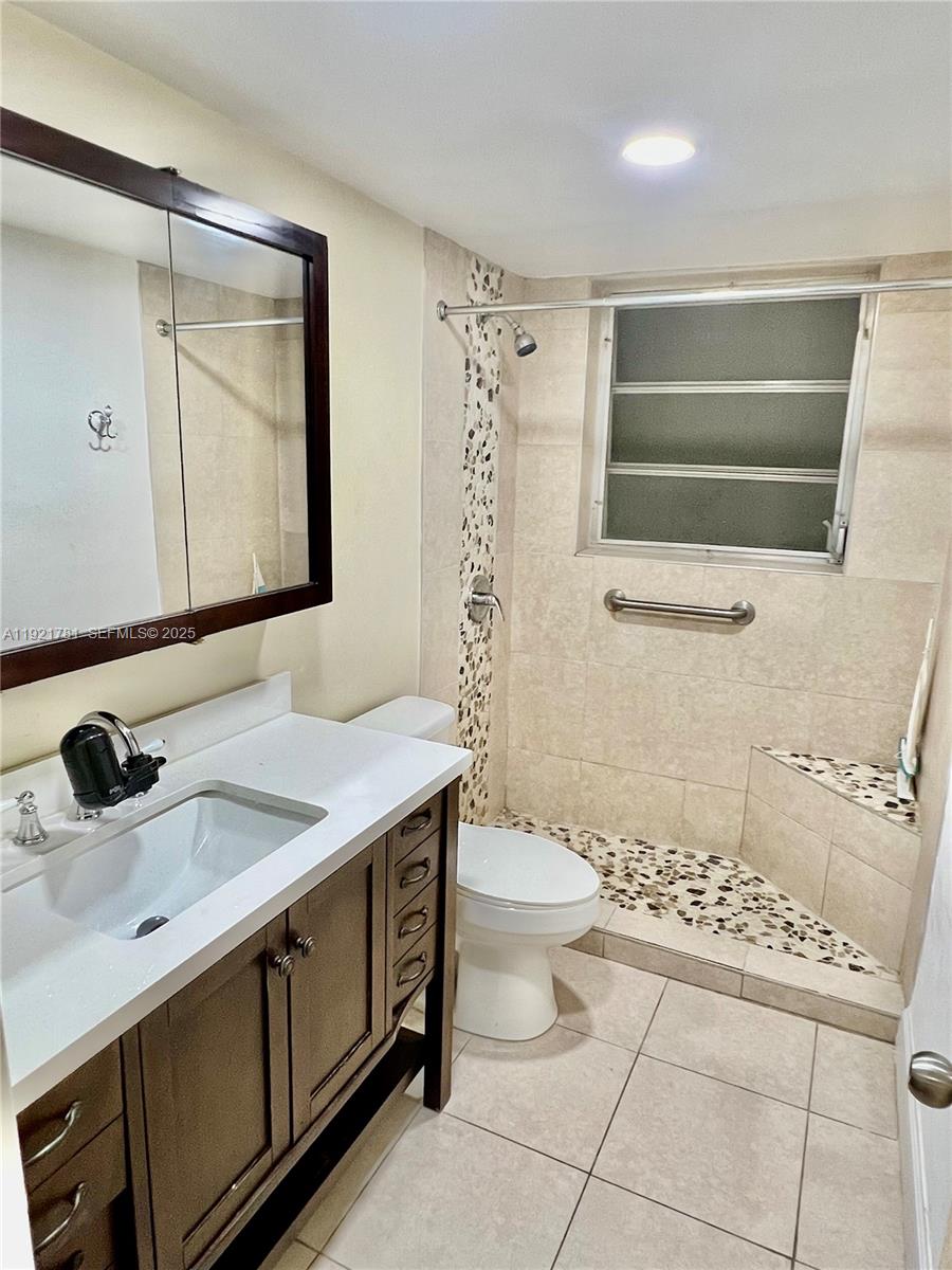 EDGEWOOD GREENS CONDO - Residential