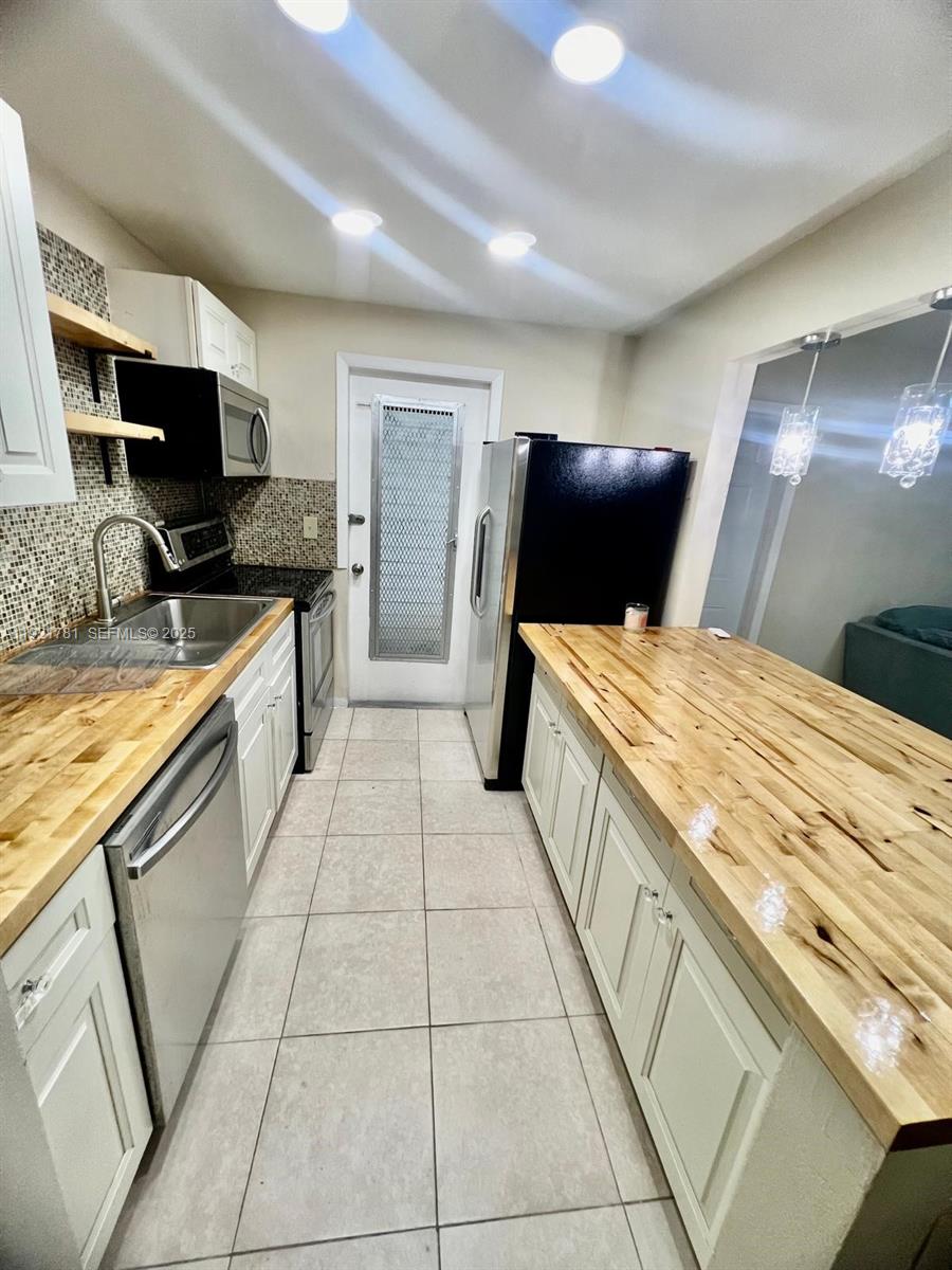 EDGEWOOD GREENS CONDO - Residential