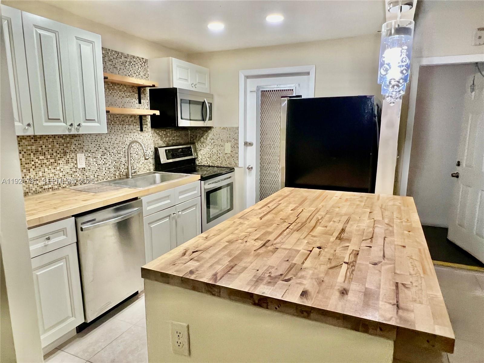 EDGEWOOD GREENS CONDO - Residential