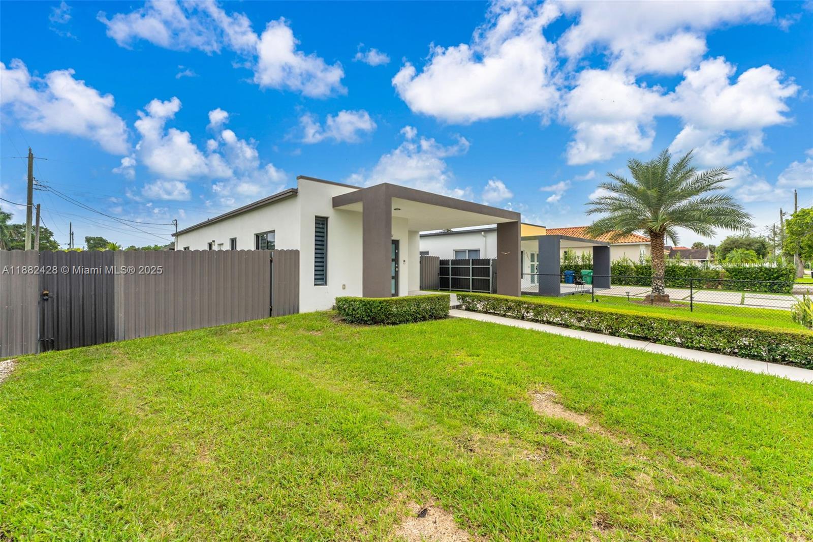 SILVER PALM PARK - Residential