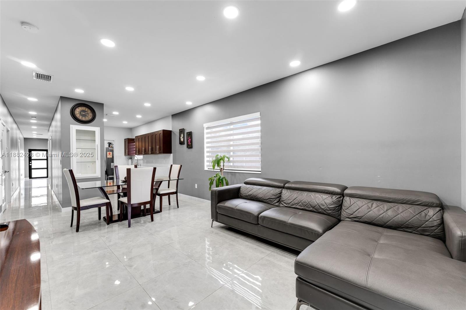 SILVER PALM PARK - Residential