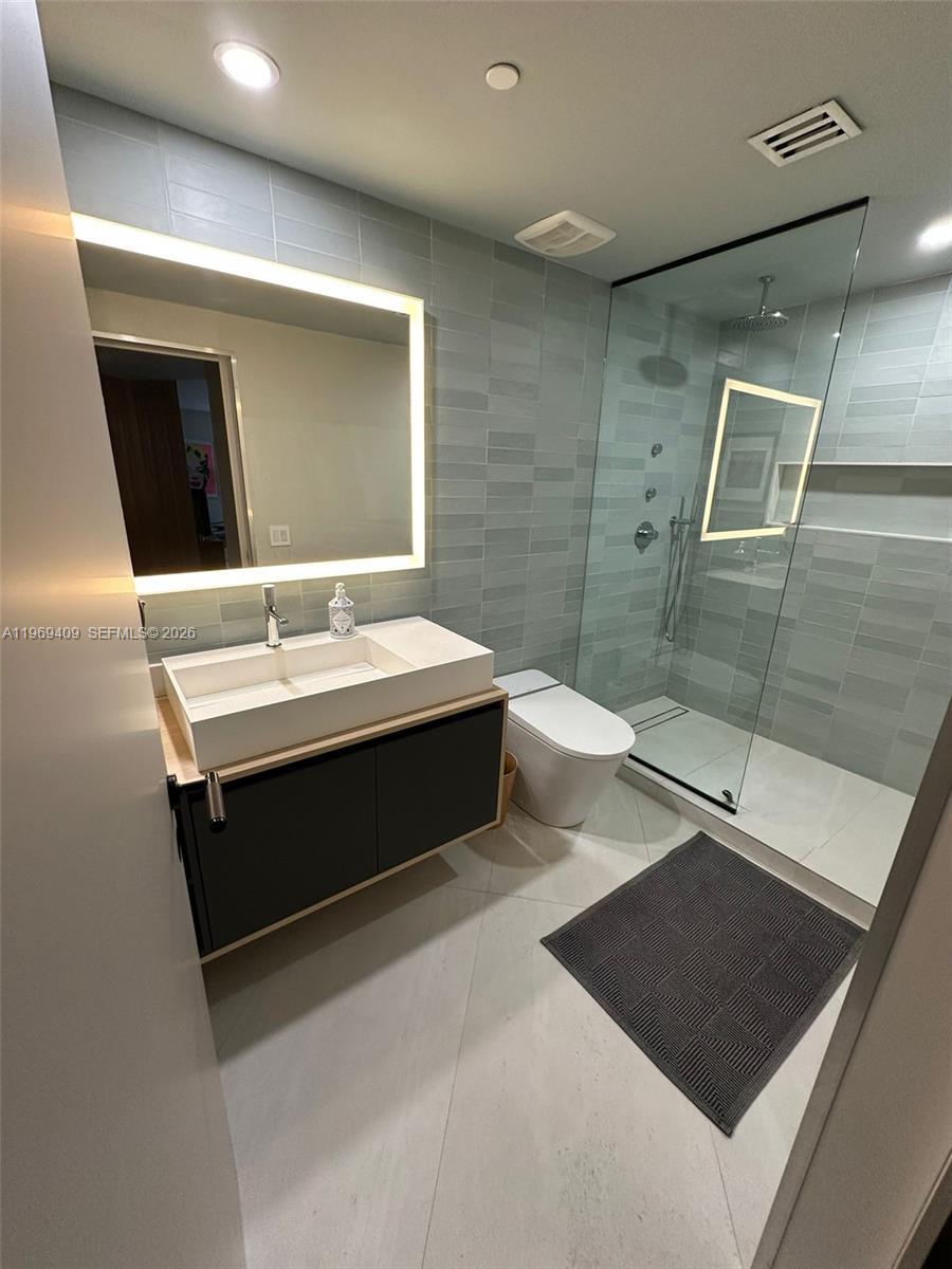 4250 BISCAYNE BOULEVARD C - Residential Lease