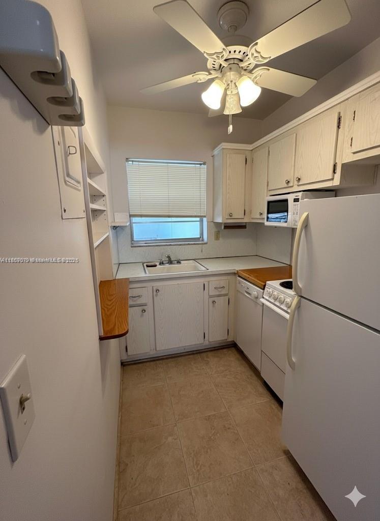 LEE CONDOMINIUM APTS - Residential Lease