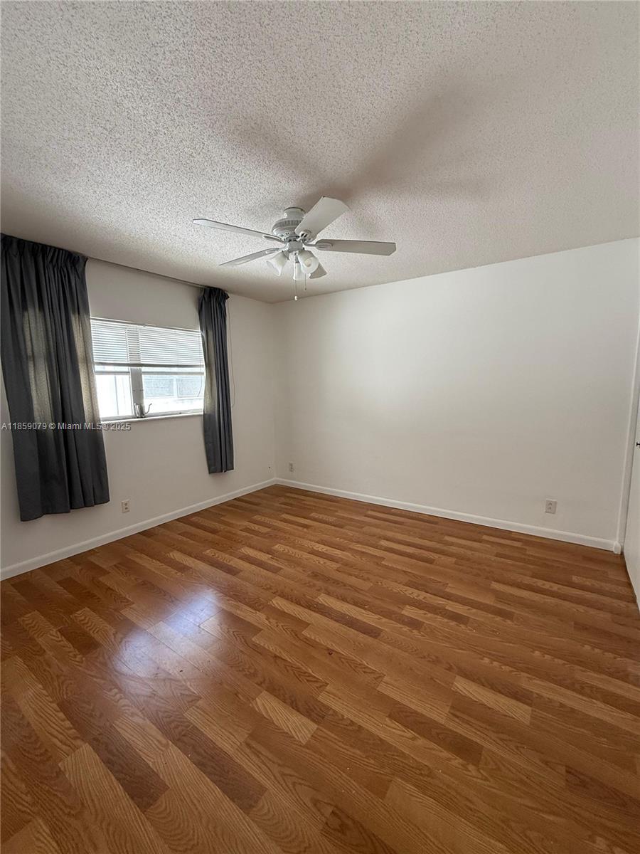 LEE CONDOMINIUM APTS - Residential Lease