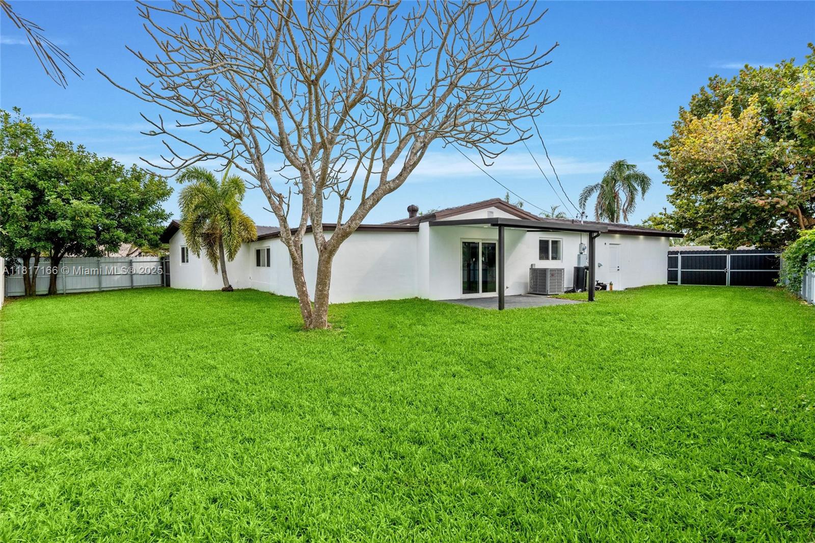 FOREST HILLS - Residential Lease