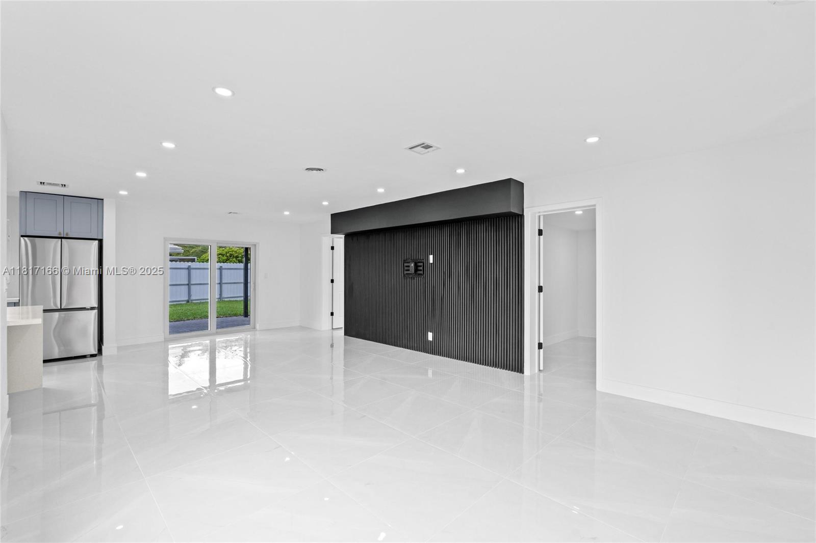 FOREST HILLS - Residential Lease
