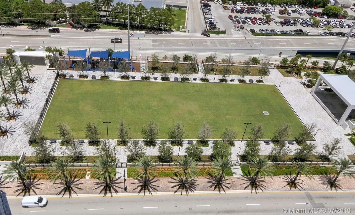 ST TROPEZ ON THE BAY II C - Residential Lease