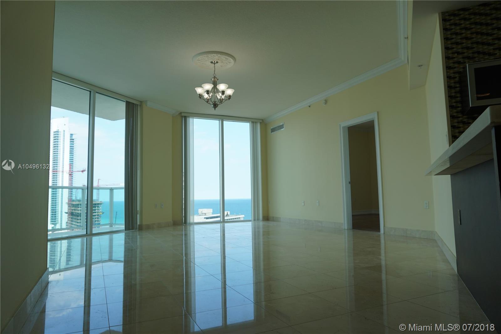 ST TROPEZ ON THE BAY II C - Residential Lease