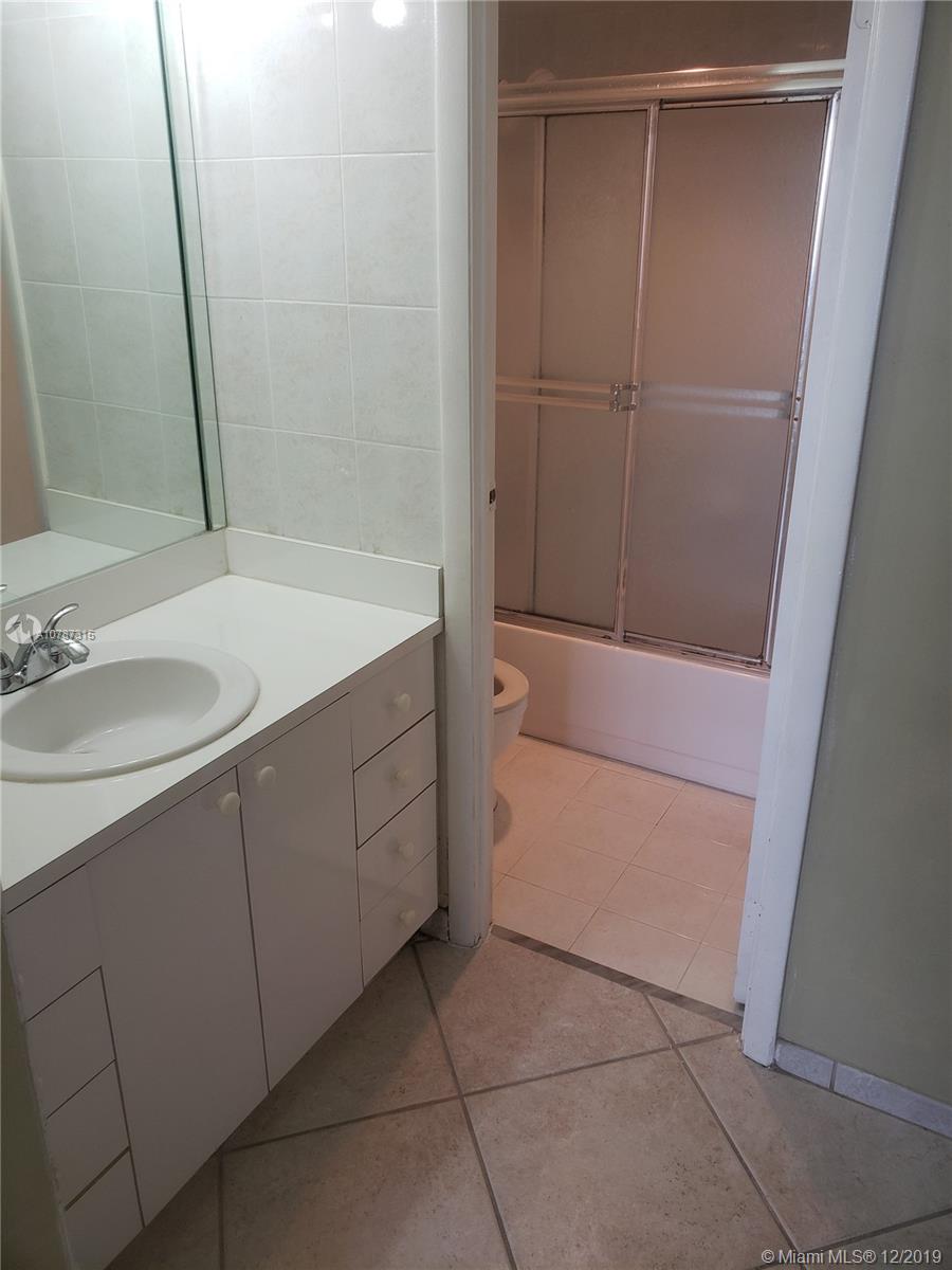 PLAZA OF WESTLAND CONDO - Residential Lease