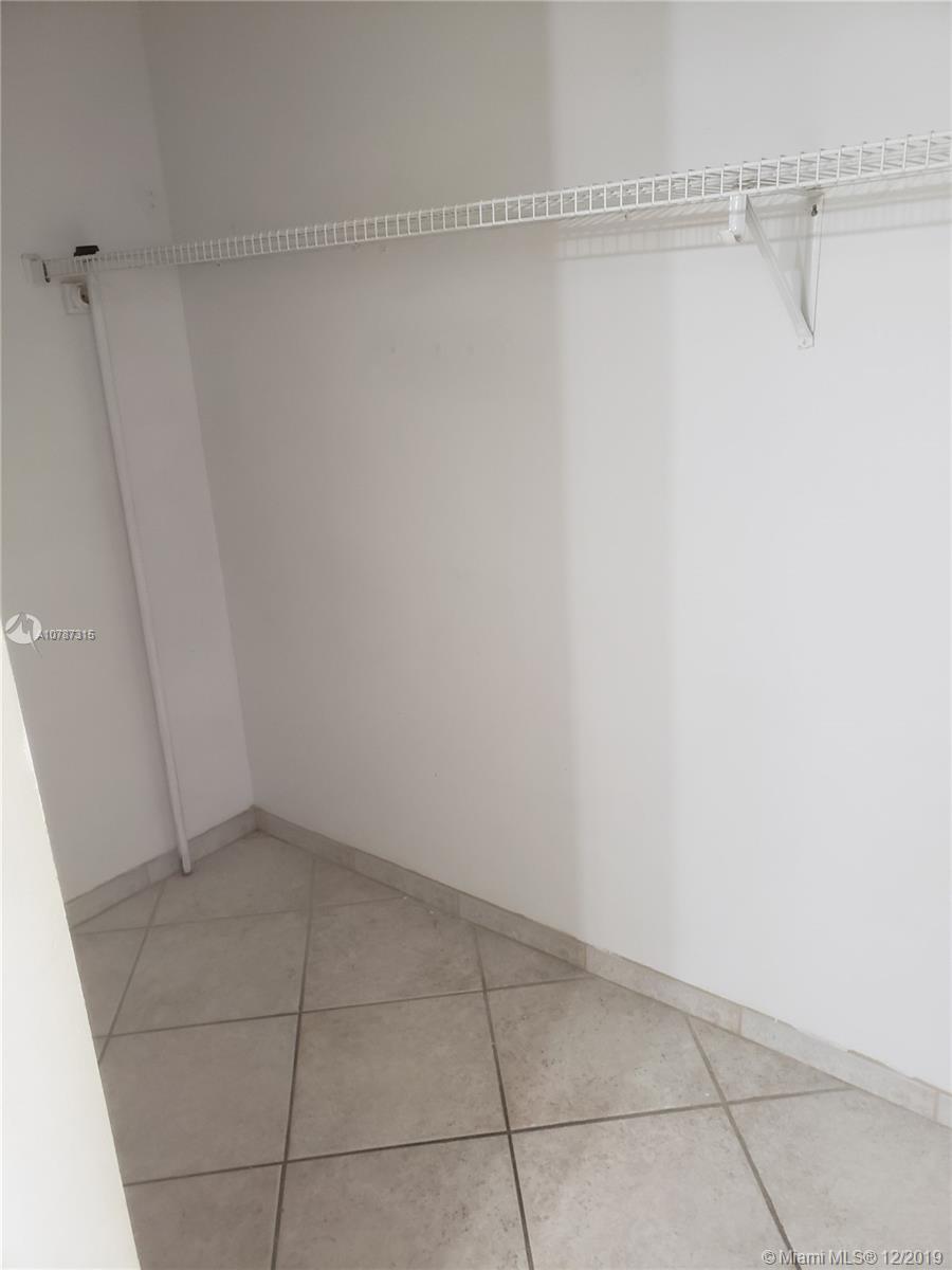 PLAZA OF WESTLAND CONDO - Residential Lease