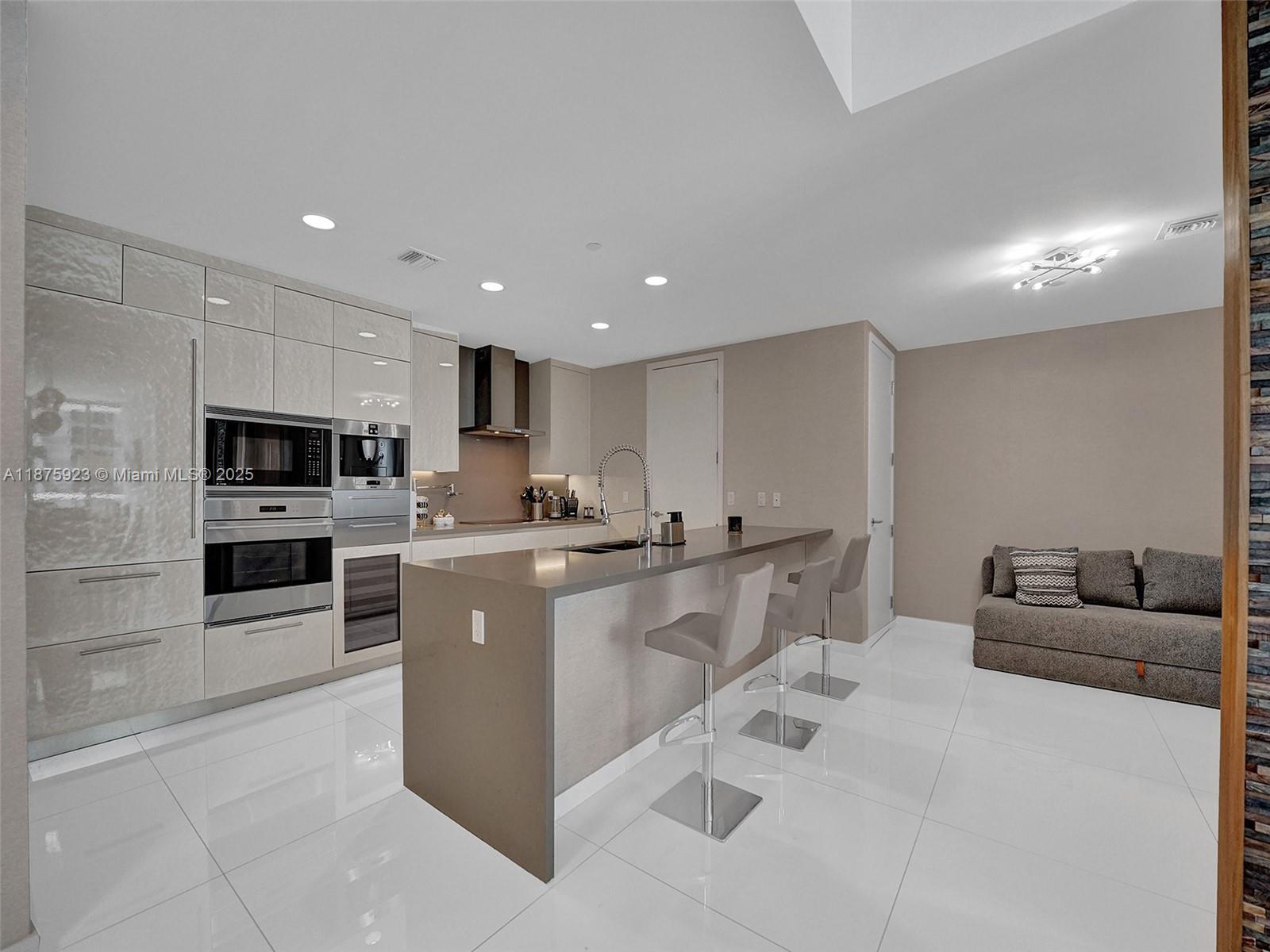 CHATEAU BEACH CONDO - Residential Lease