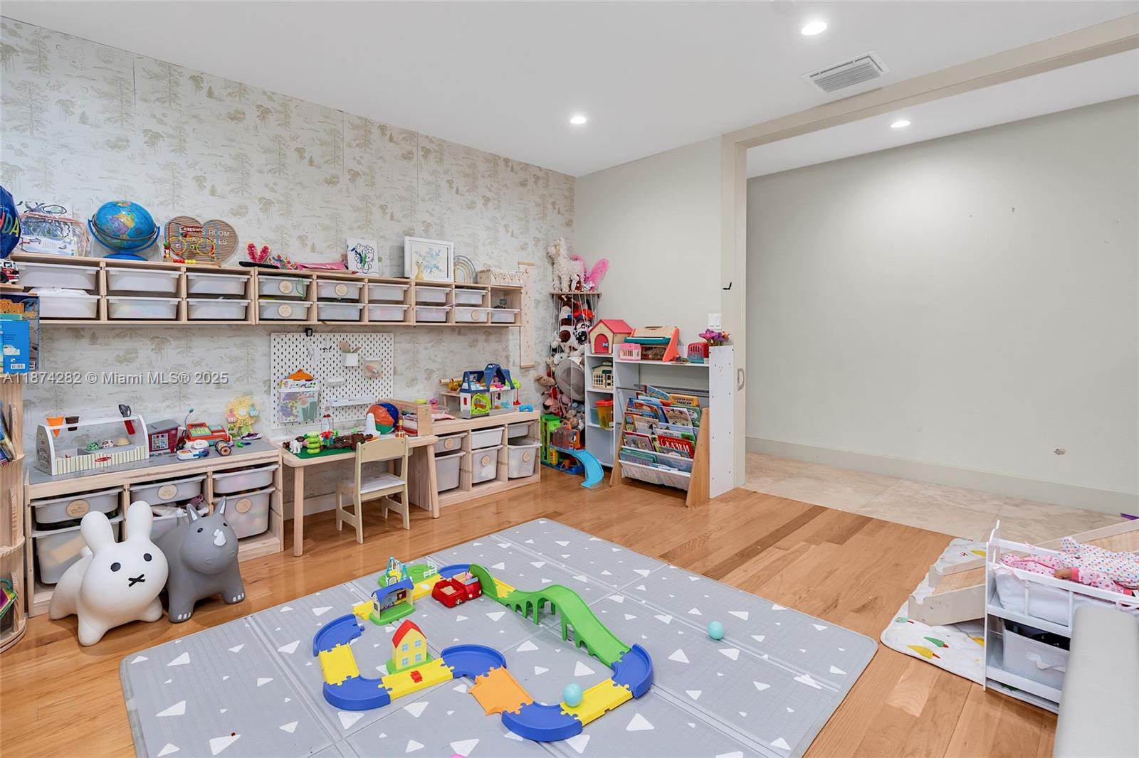 HAMMOCK OAKS HARBOR SEC 2 - Residential