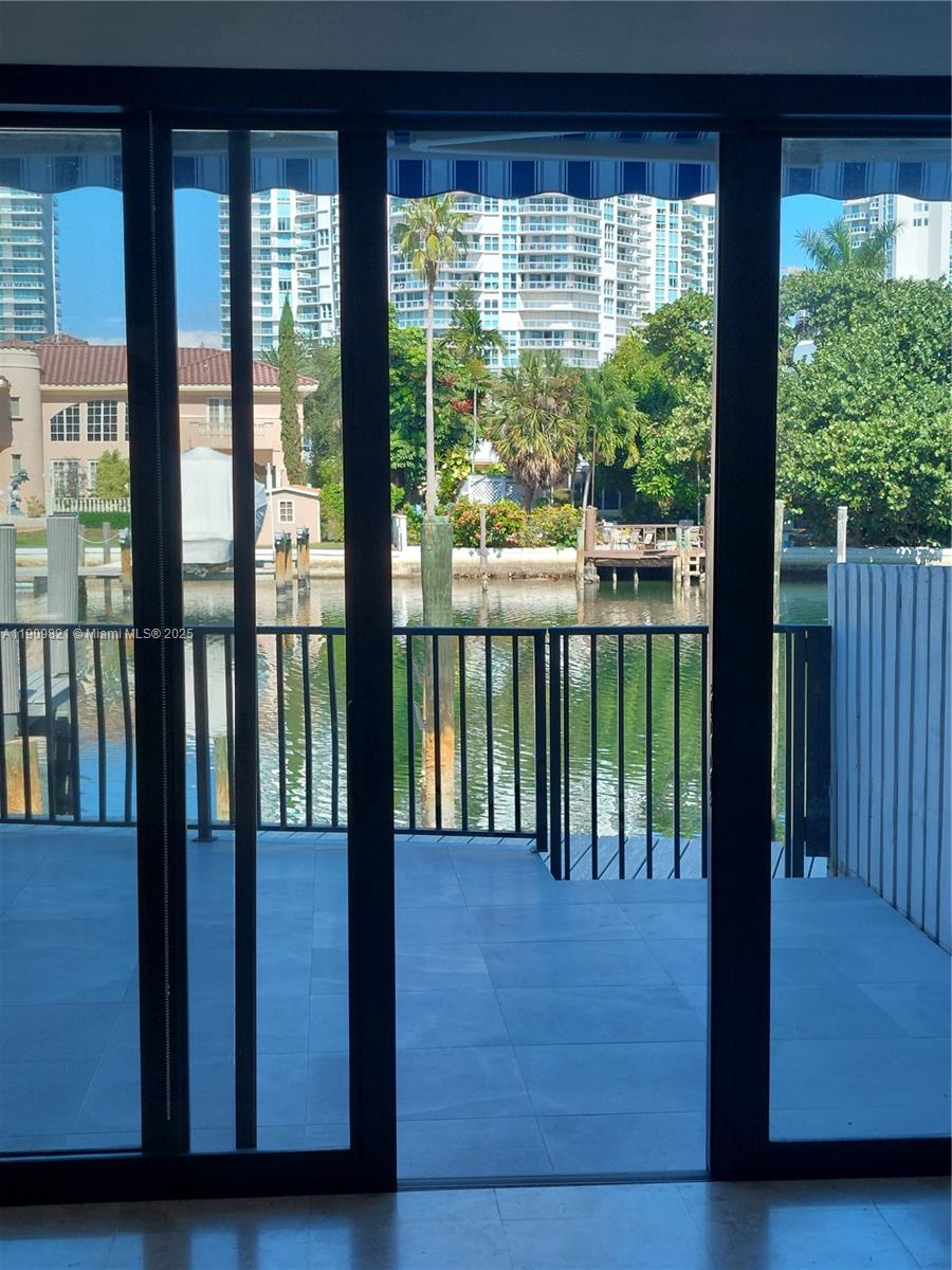 POINCIANA IS YT & RCQ CLU - Residential