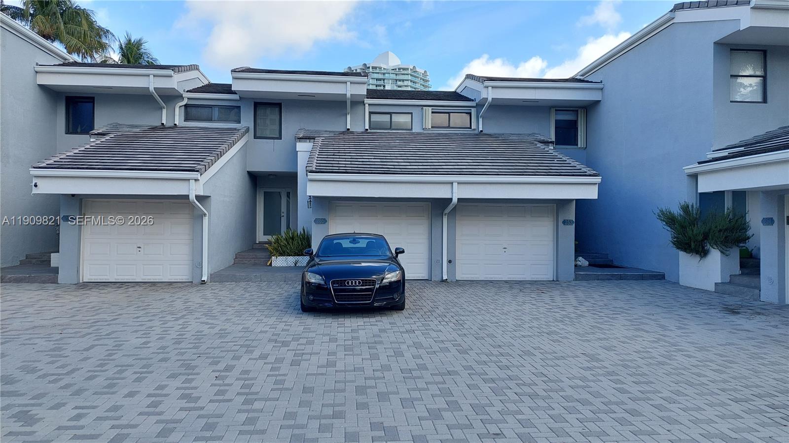 POINCIANA IS YT & RCQ CLU - Residential